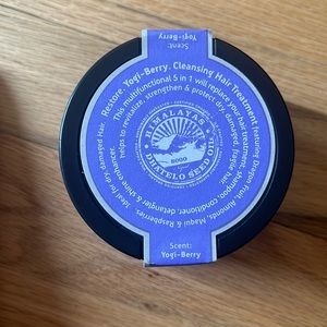 Yogi-Berry cleansing hair treatment